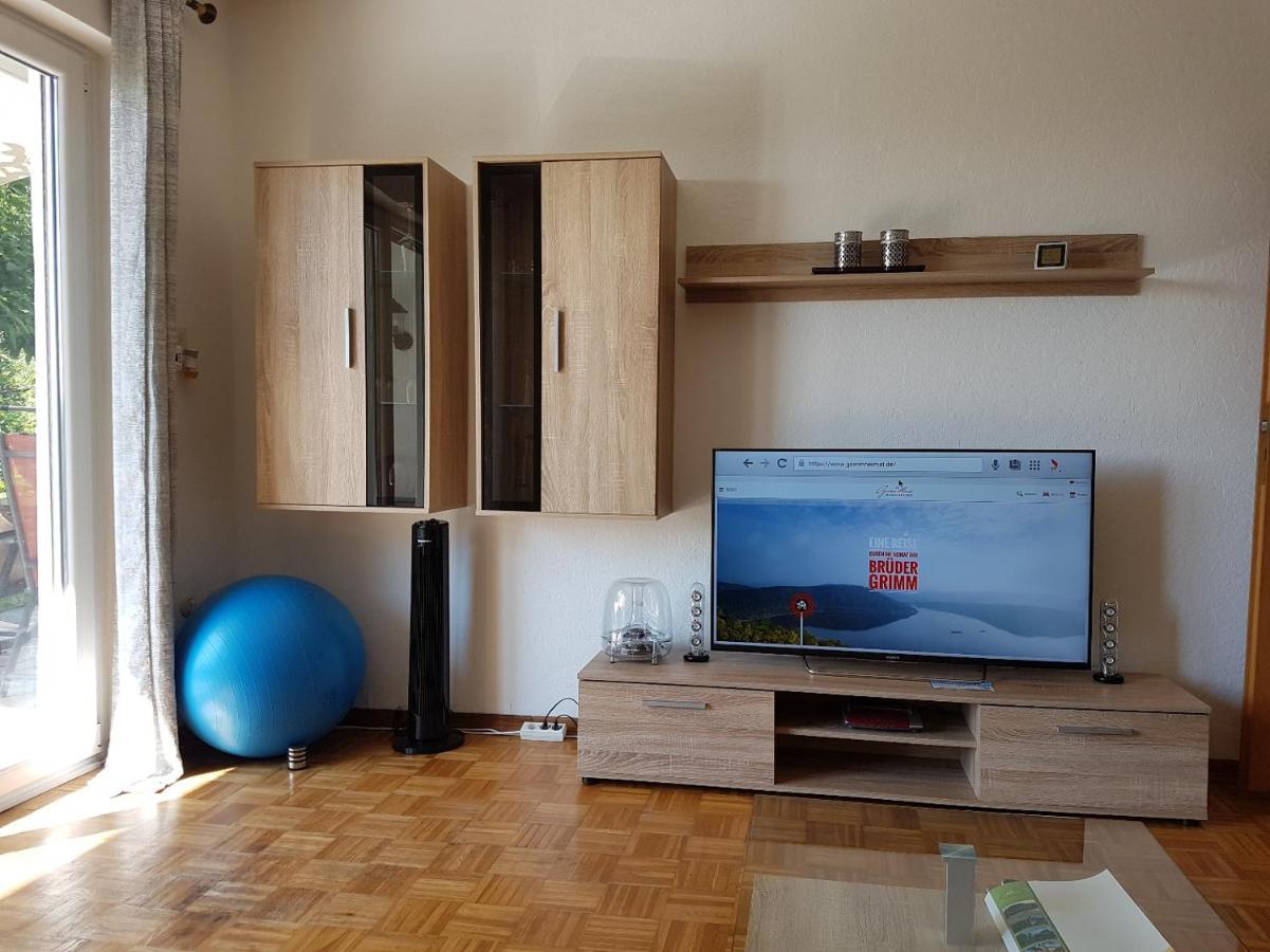 Rauszeit-Toroni Apartment Niedenstein Bagian luar foto